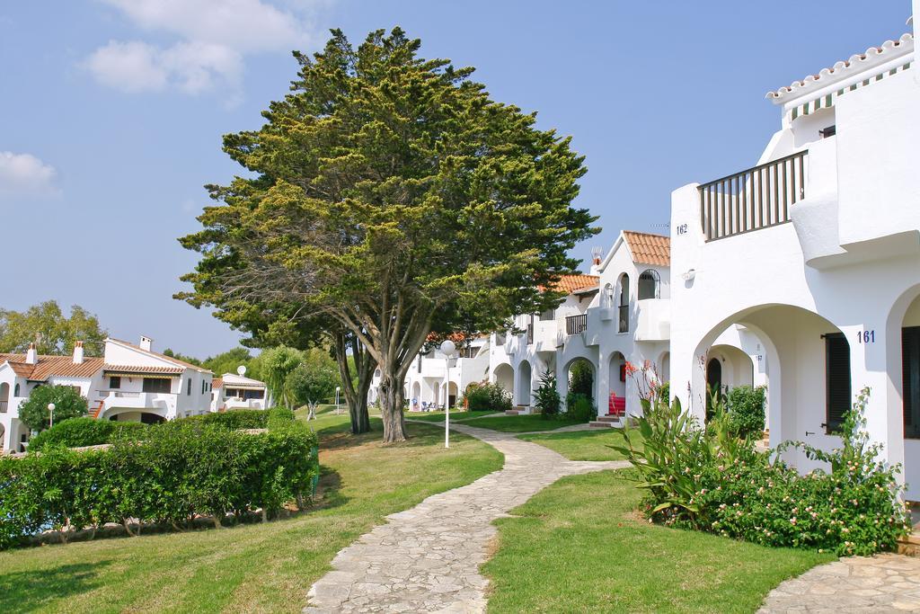 Son Bou Apartments Bagian luar foto