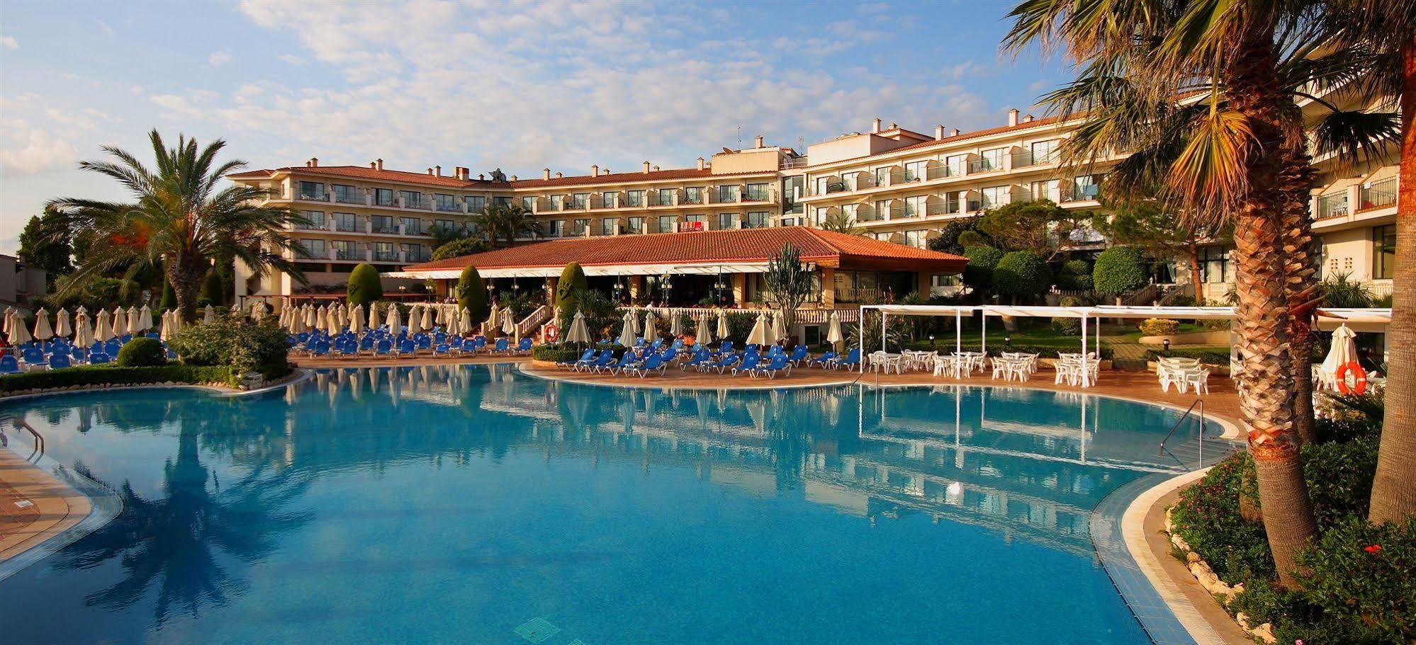 Son Bou Apartments Bagian luar foto